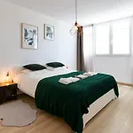 Marbella Beach And Sea View Apartment